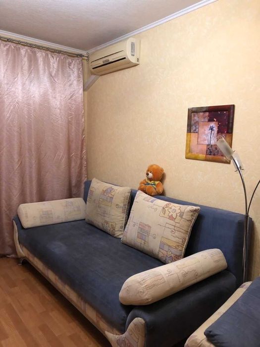 Сдам 1-о комнатную квартиру на Салтовке возле круглого рынка!