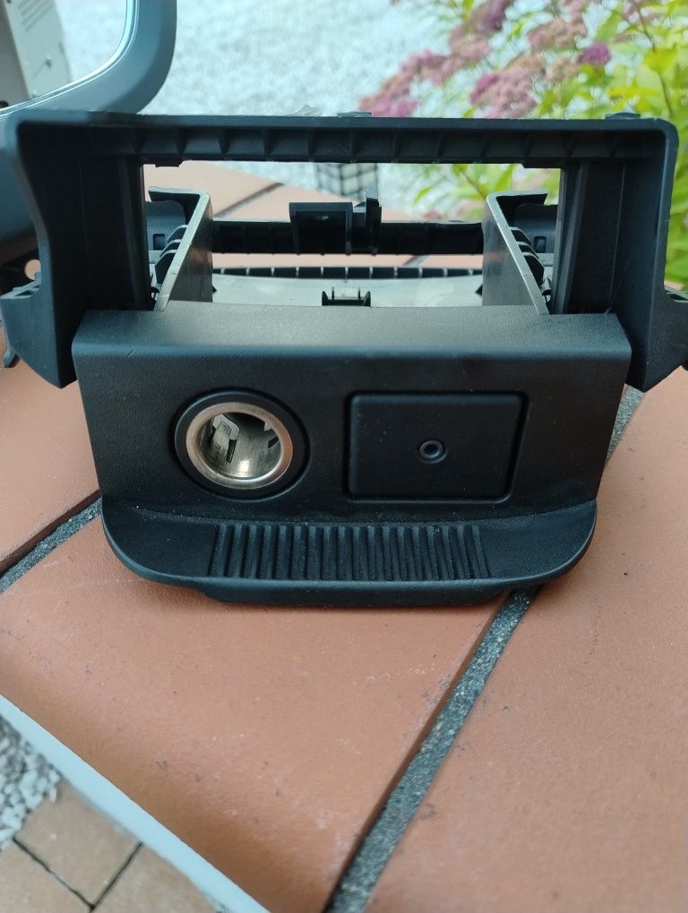 Panel + radio Zafira C