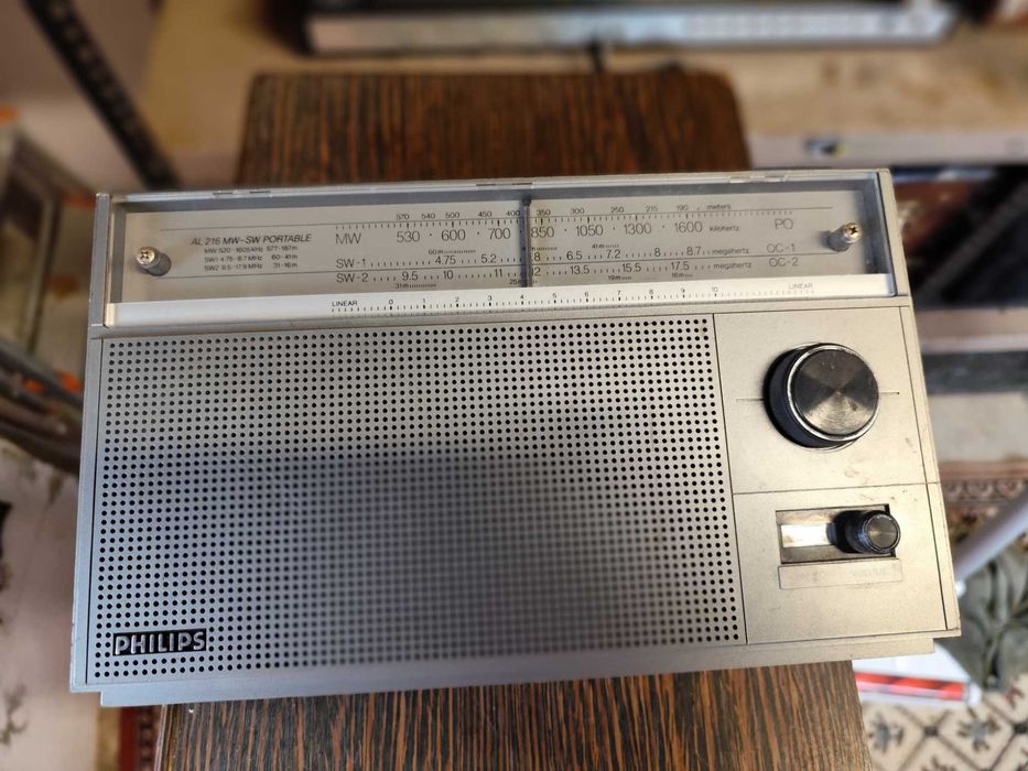 Rádio Phillps AM/MW e, SW.