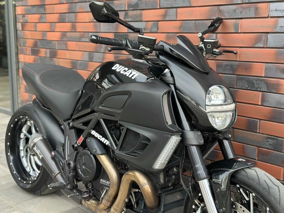 Ducati Diavel 1200 / 1260 Dark Performanse