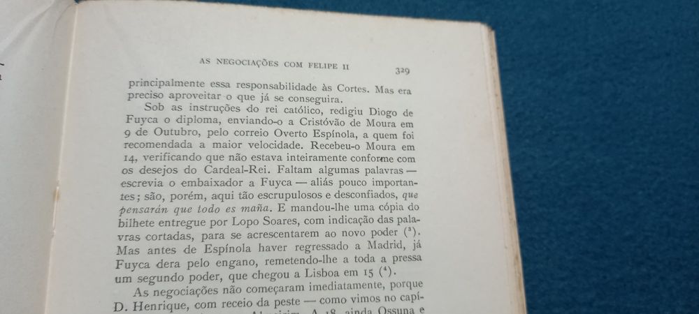 Livro antigo - O Reinado do Cardeal D. Henrique -1946