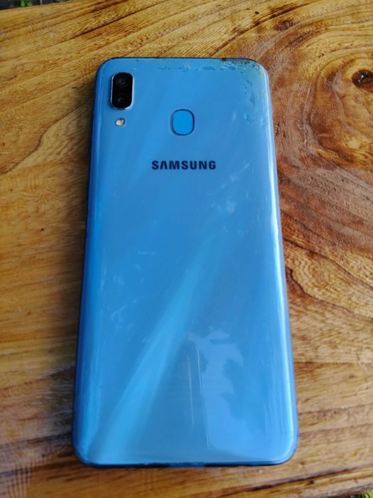 Samsung galaxy a30 3/32
