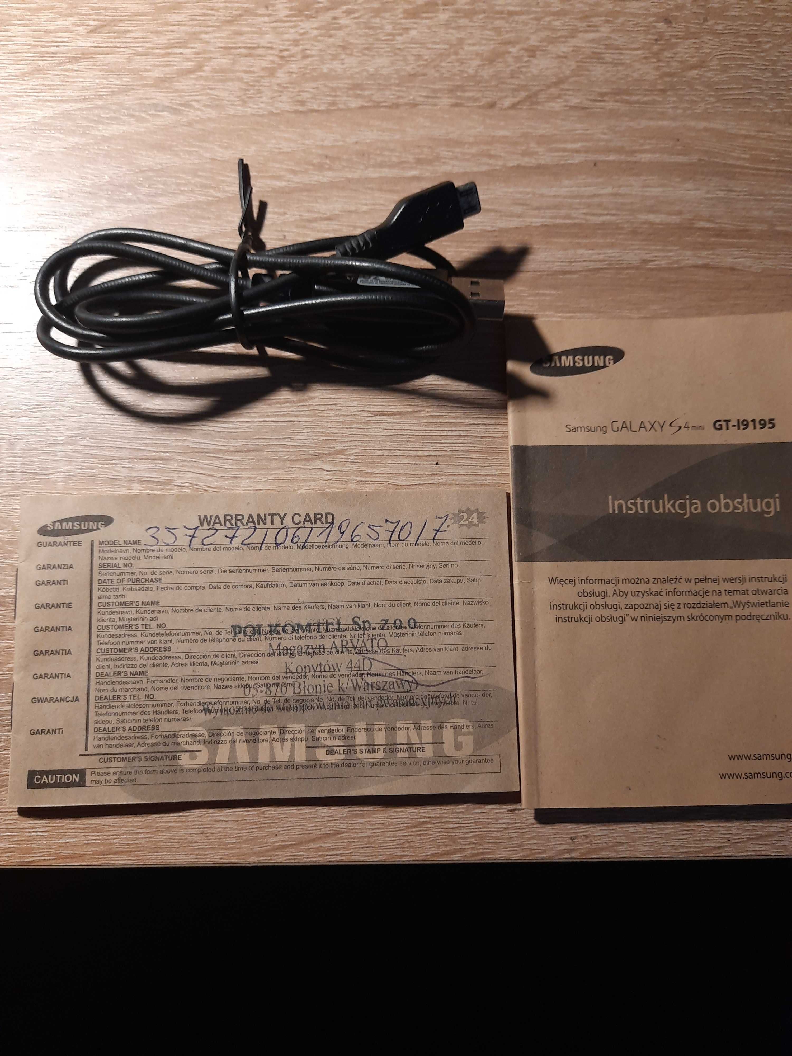 Telefon SAMSUNG Galaxy S4 Mini.