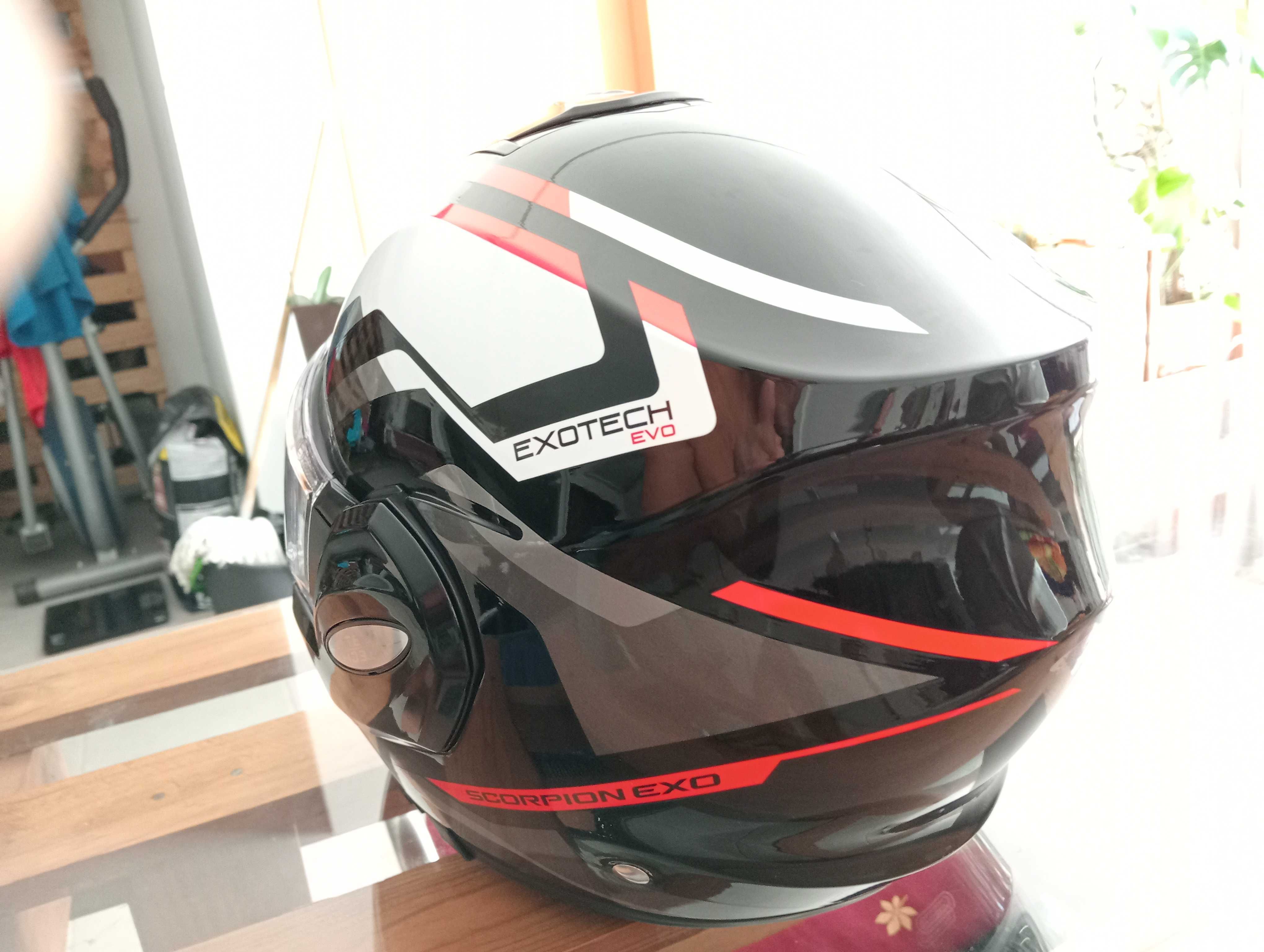 Capacete modular Scorpion