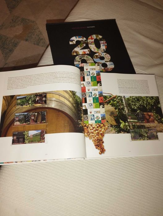 Livro CTT Portugal em selos 2008