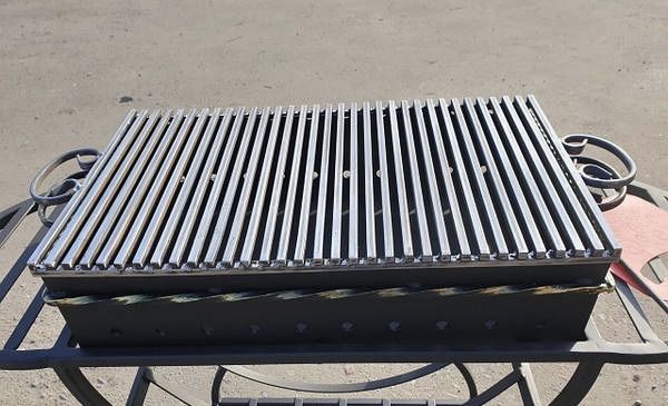 Решітка для грилю  Барбекю  шампура металева