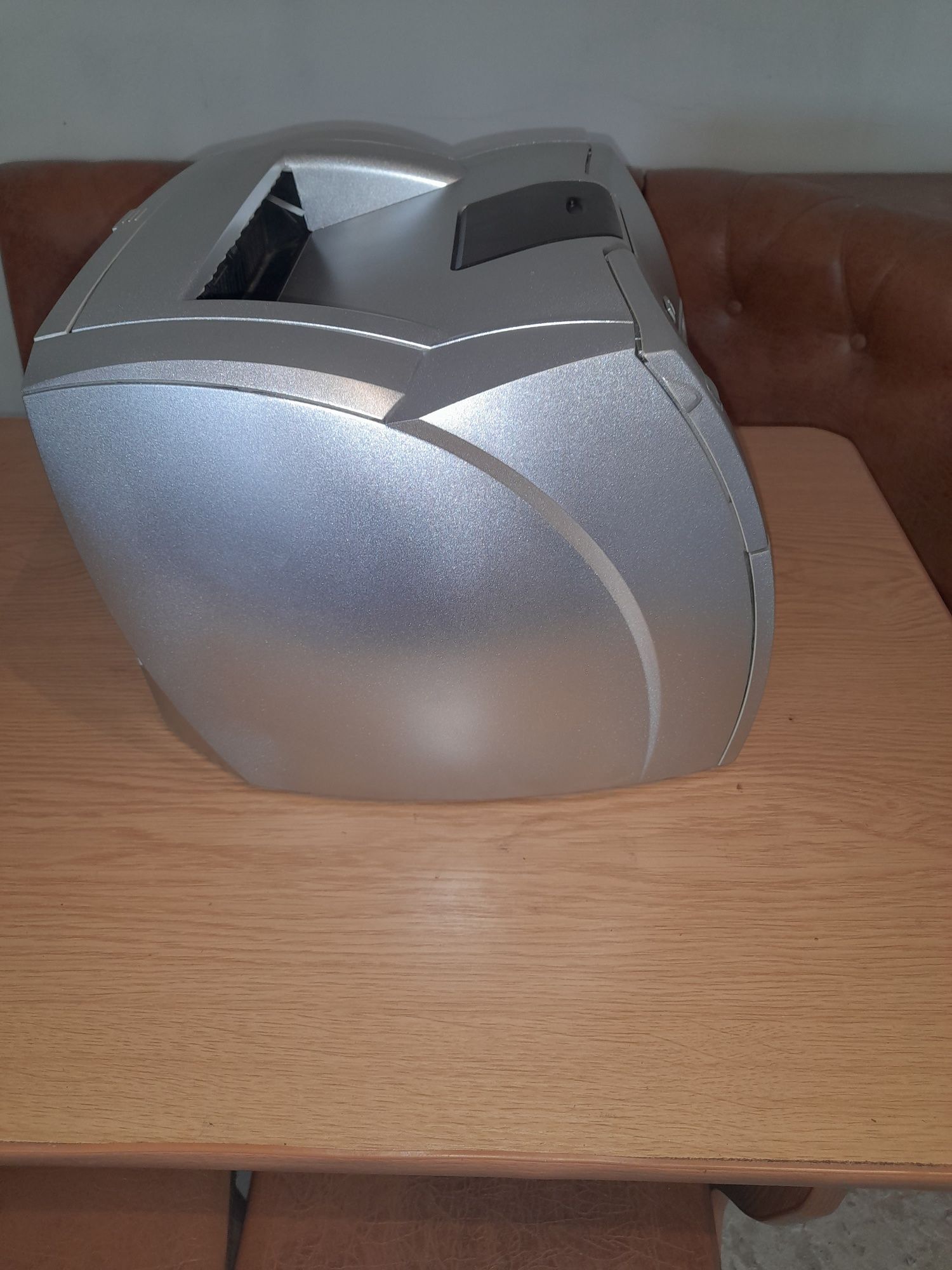Продам принтер HP 1200