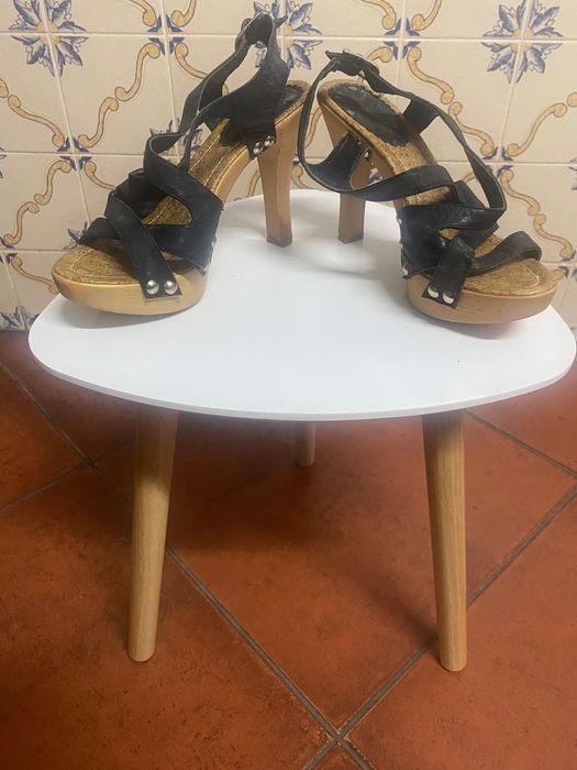 Sapatos mulher……