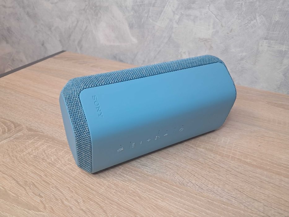 Портативна колонка Sony SRS XE300