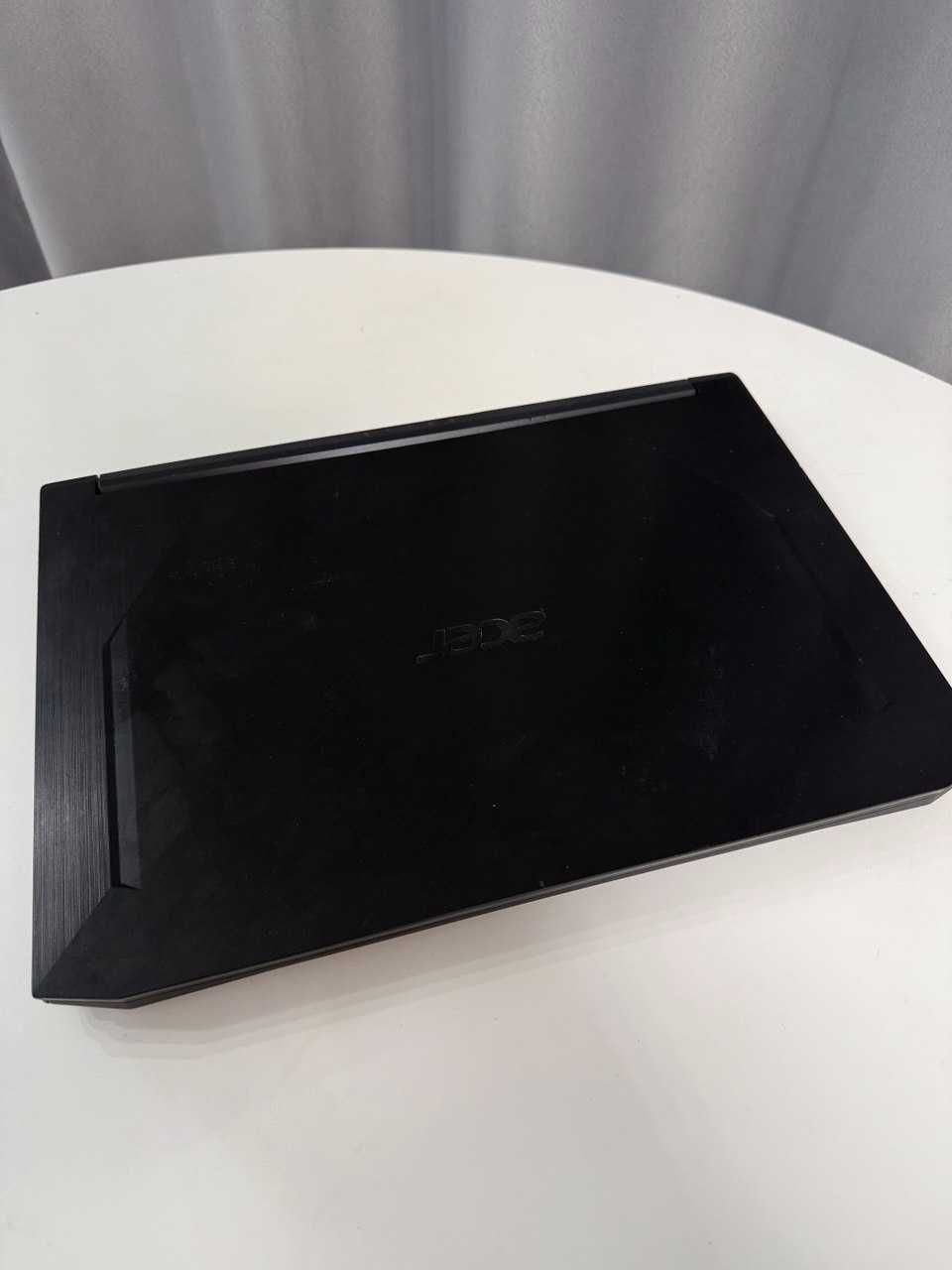 Acer Nitro AN515-44 GeForce GTX 1650 AMD Ryzen 5 4600H ОЗП 16 Гб 3 ГГц