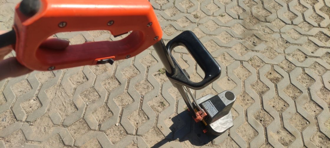 Podkaszarka Elektryczna Gardena Turbo Trimmer 300