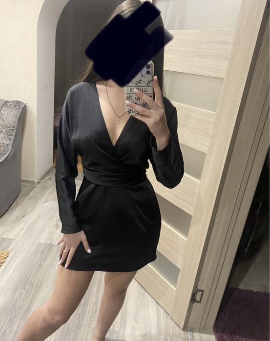 Платье,платице,атлас