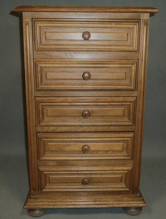 Zgrabna mała drewniana komoda szyfoniera 5 szuflad