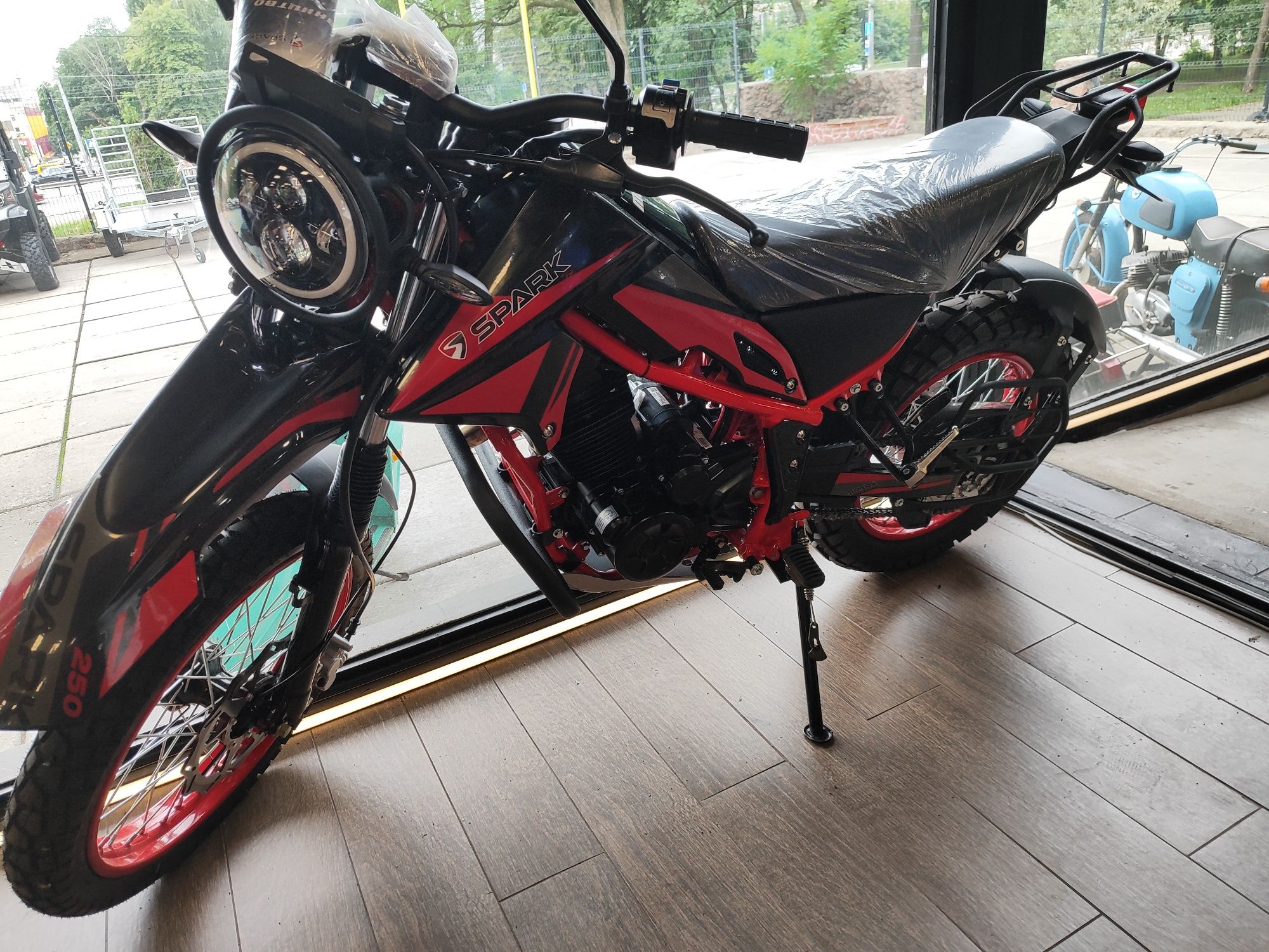Мотоцикл Spark SP250D-3.  2024