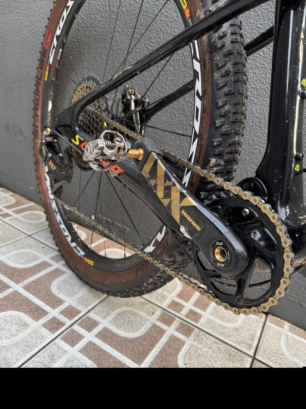 Scarp sonic BTT top