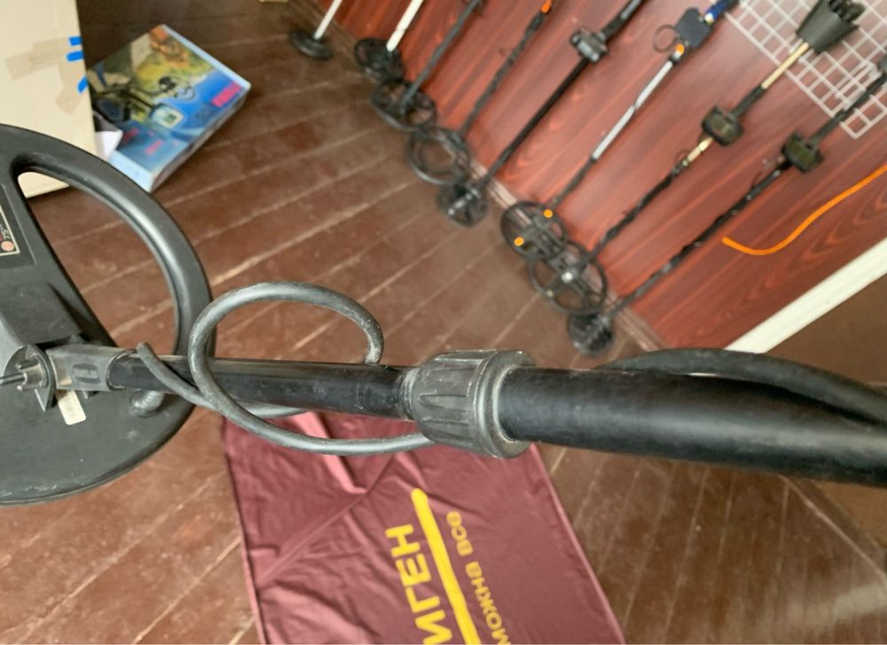 Металошукач Minelab X-Terra 705. Металлоискатель