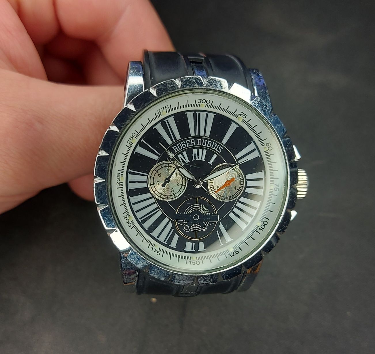 Годинник roger dubuis, кварц