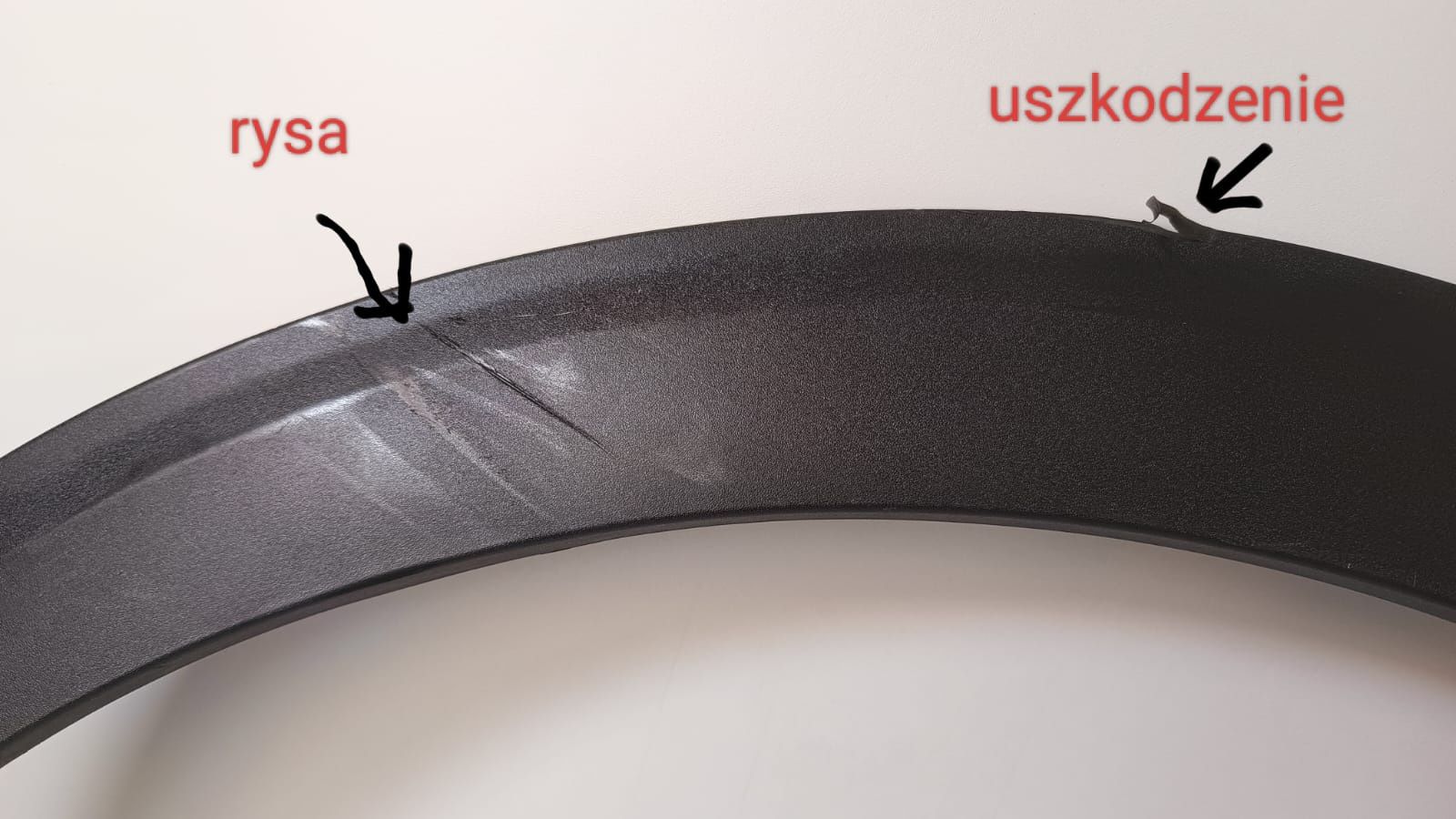 Peugeot 3008 II lift polift  listwa błotnika  lewa przód przednia