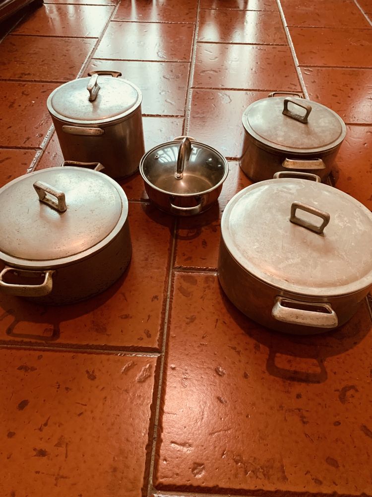 Conjunto de 5 panelas (Posso vender a unidade)