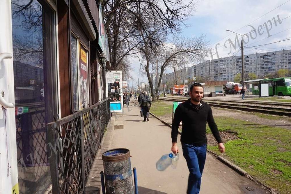 Капітальний недорогий магазинчик біля АТБ Харків