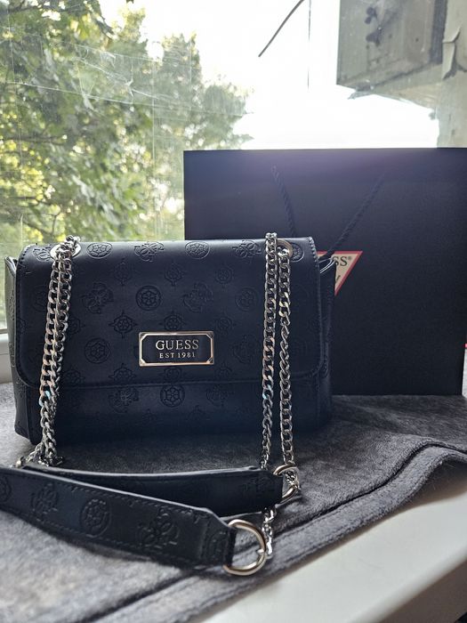 Сумка Guess черная