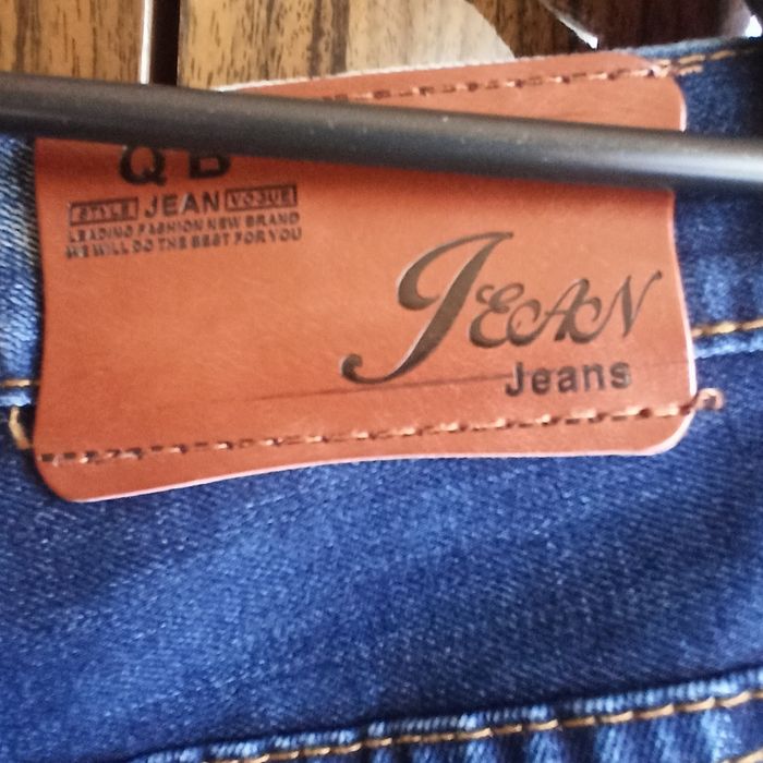 Spodnie. Nowe. Jeans. Wąskie nogawki.  Pas 83 cm