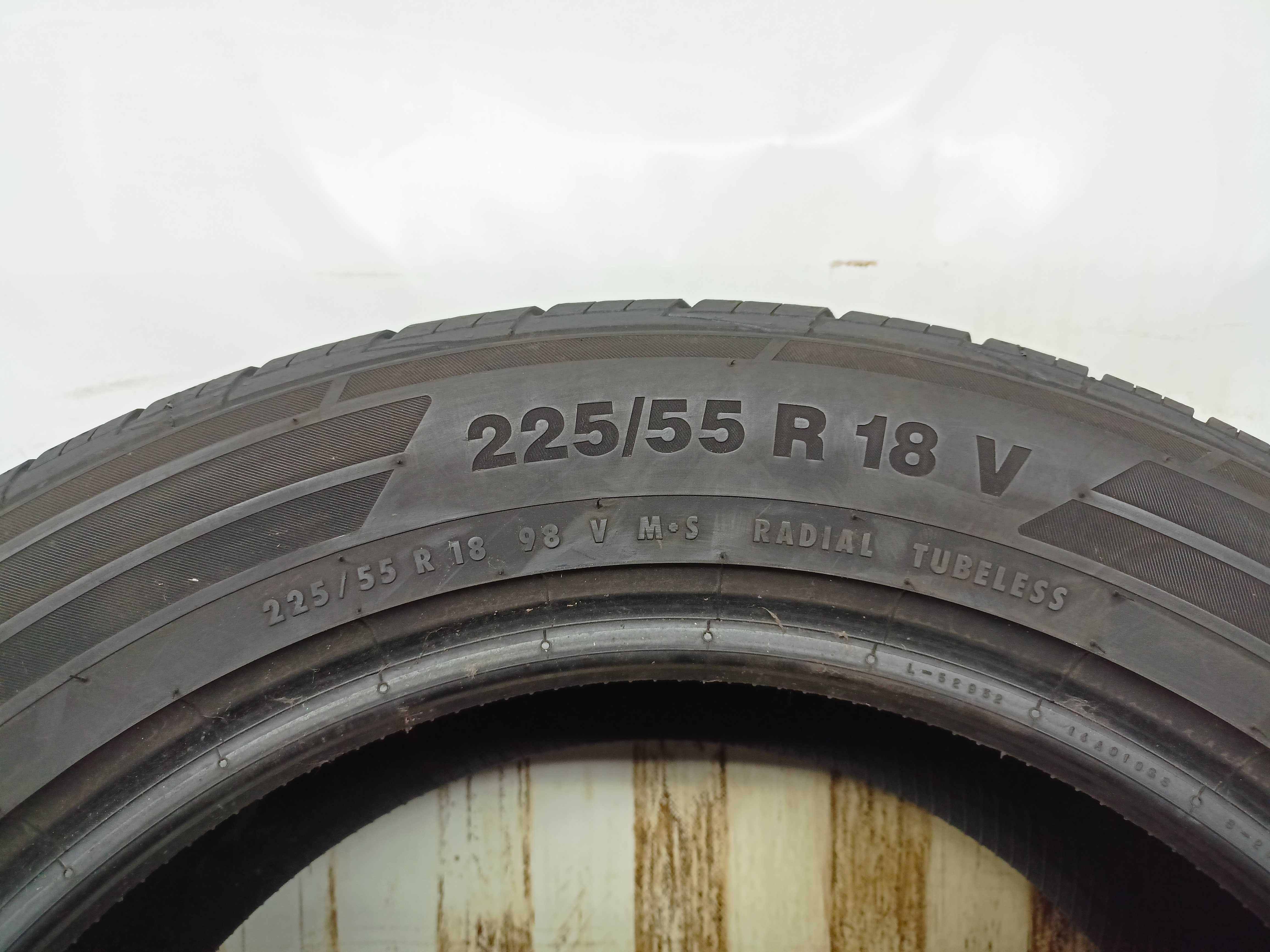 Continental CrossContact LX2 225/55/18 19r 98V 2x8,2mm 2x7,9mm (3906)