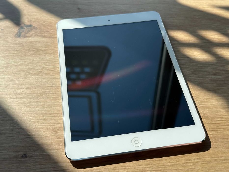 Tablet Apple iPad mini 1 gen. 16 GB Wi-Fi – bat: 97% – GW 6M