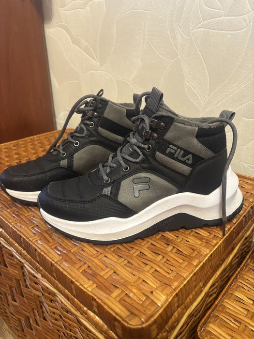 Взуття зимове,ботинки