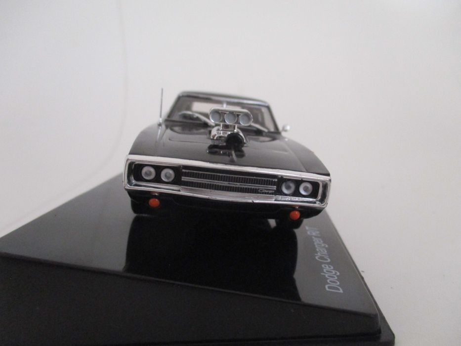 Miniatura Carro DODGE CHARGER RT 1969 - Escala1.43
