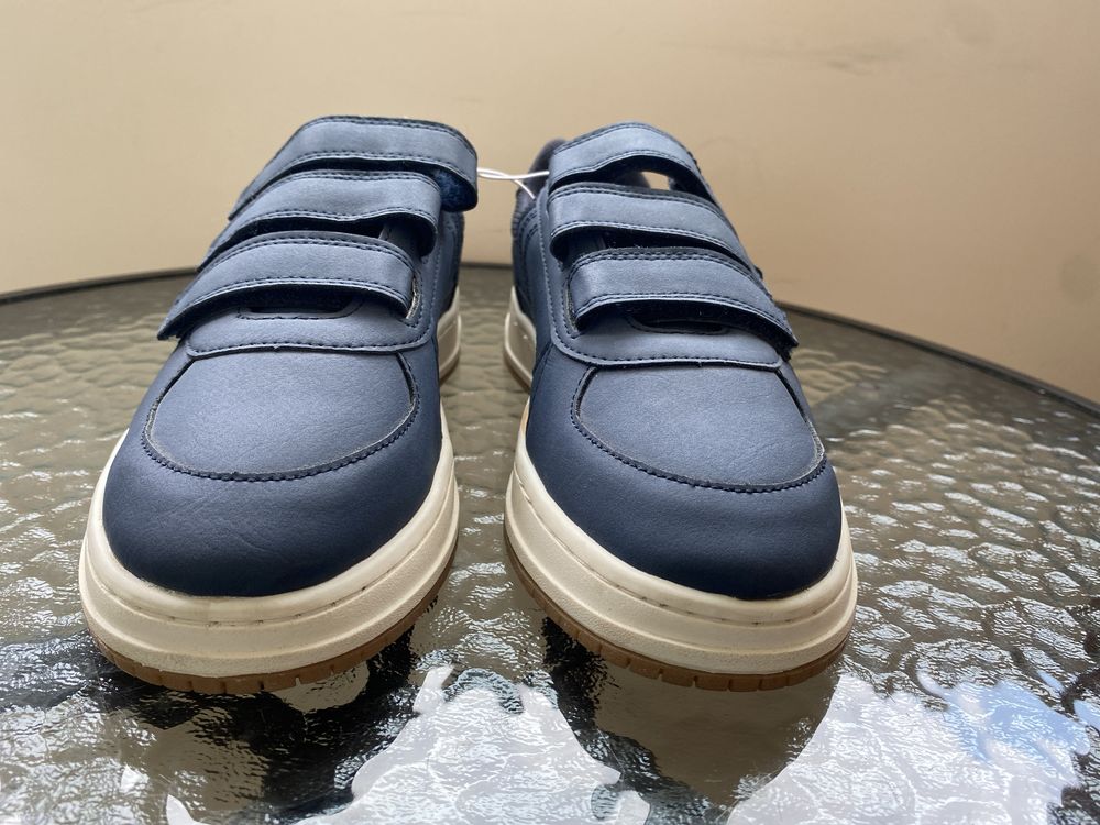 Кросівки Zara для хлопчика 37-38