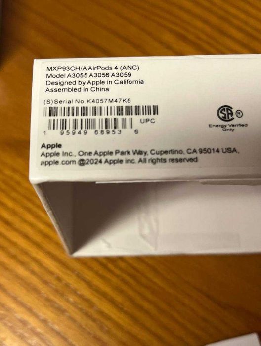 Продам нові AirPods 4 (ANC)