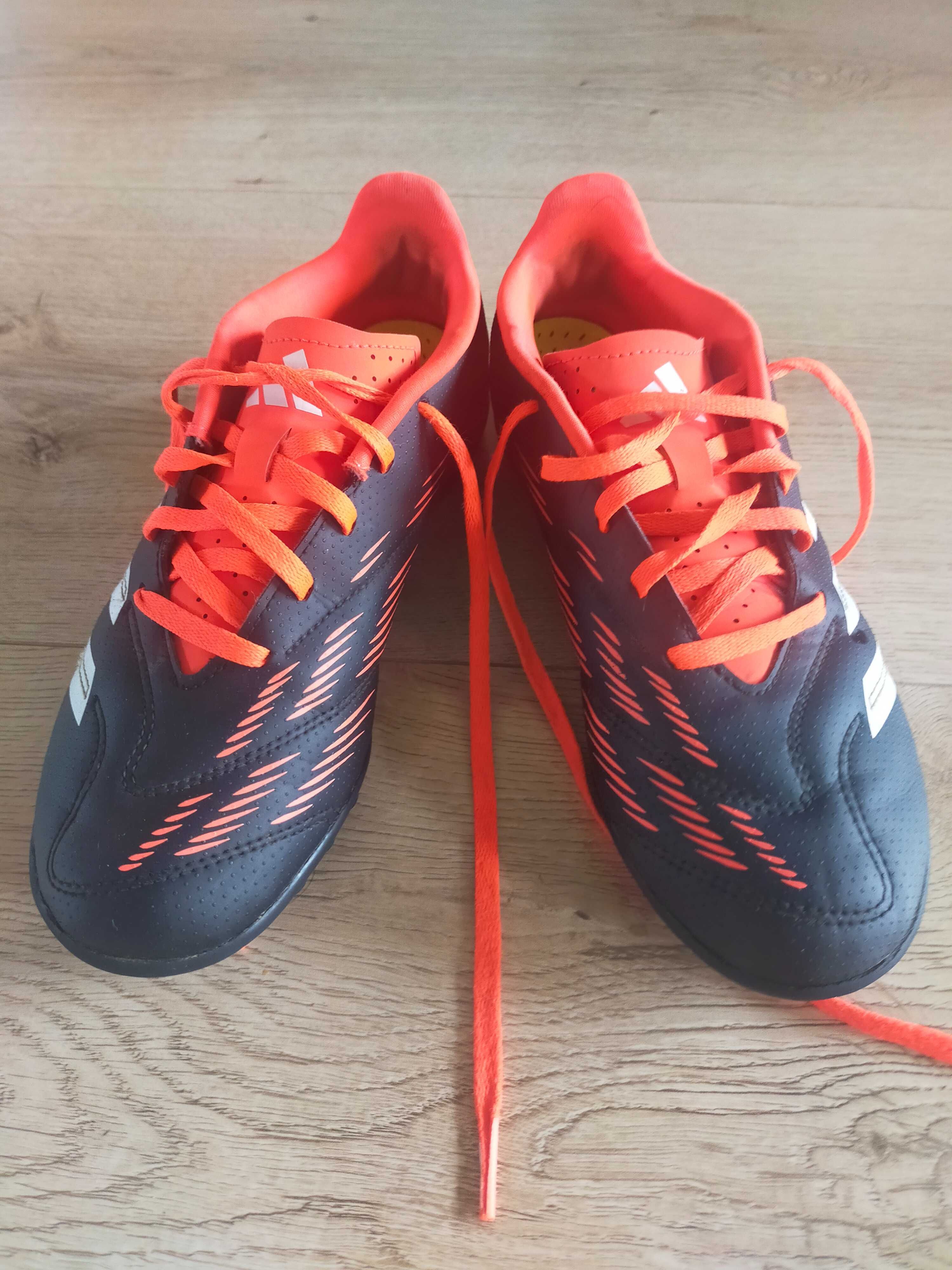 Buty Turfy Adidas 38