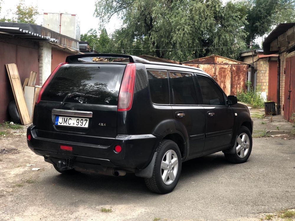 Продам Нисан x-trail 2006