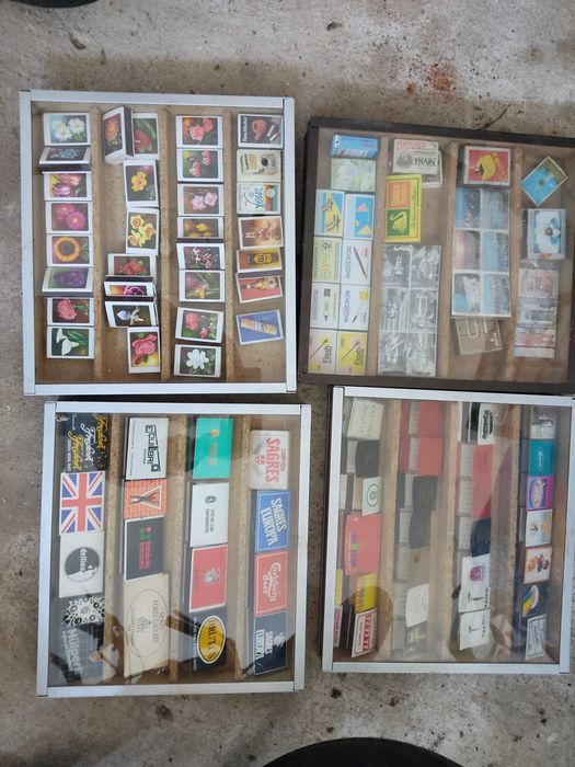 Calendários MABOR e expositores com caixas fósforos