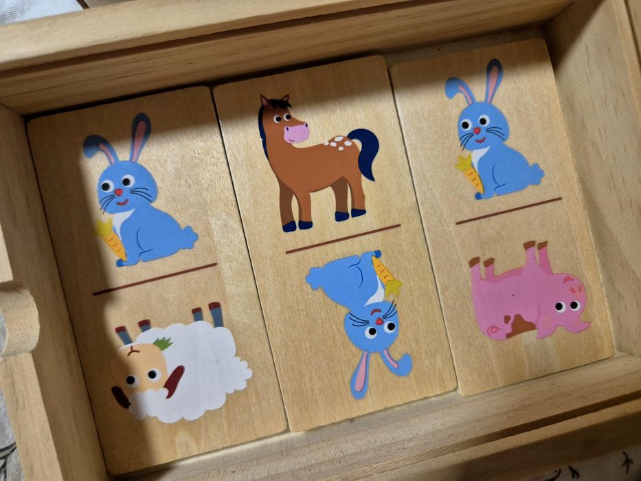 Drewniane domino farma