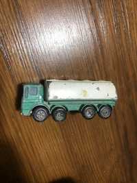 Matchbox Superfast BP Tanker Lesney nr32