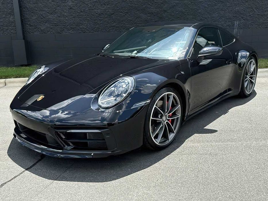 Porsche 911 Carrera 4S Coupe      2020