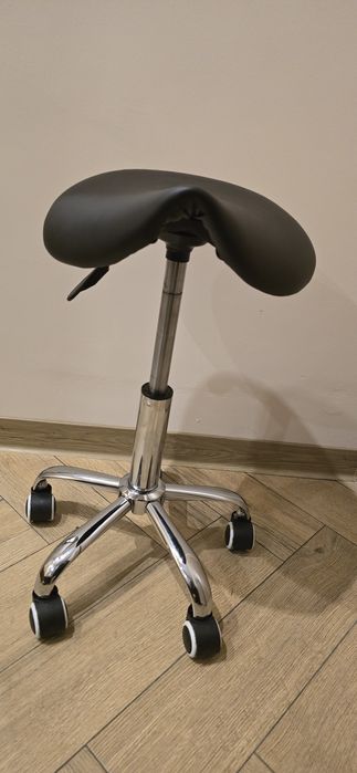 Siodło hoker fotel kosmetyczny siedzisko fryzjerskie