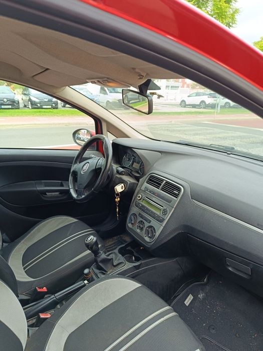 Fiat Grande Punto 1.3 Multijet – Agosto 2008 – Para venda como está