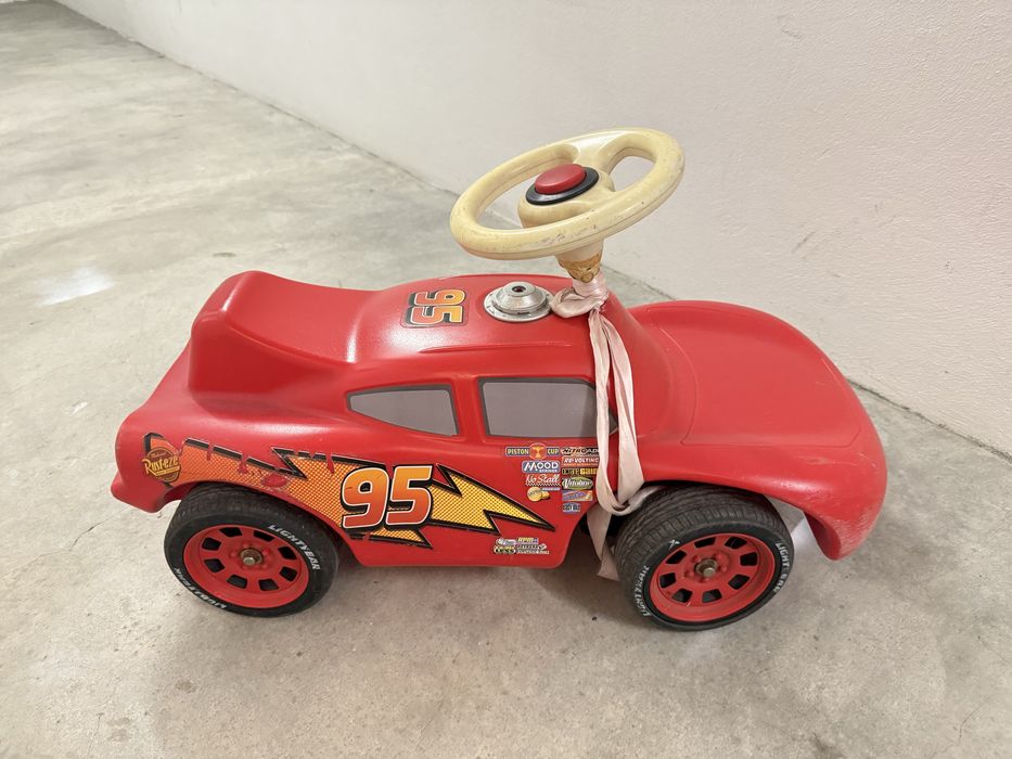 Carro para criança brincar do McQueen