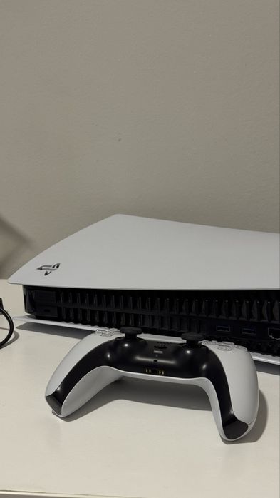 PlayStation 5 (PS5) + біла консоль