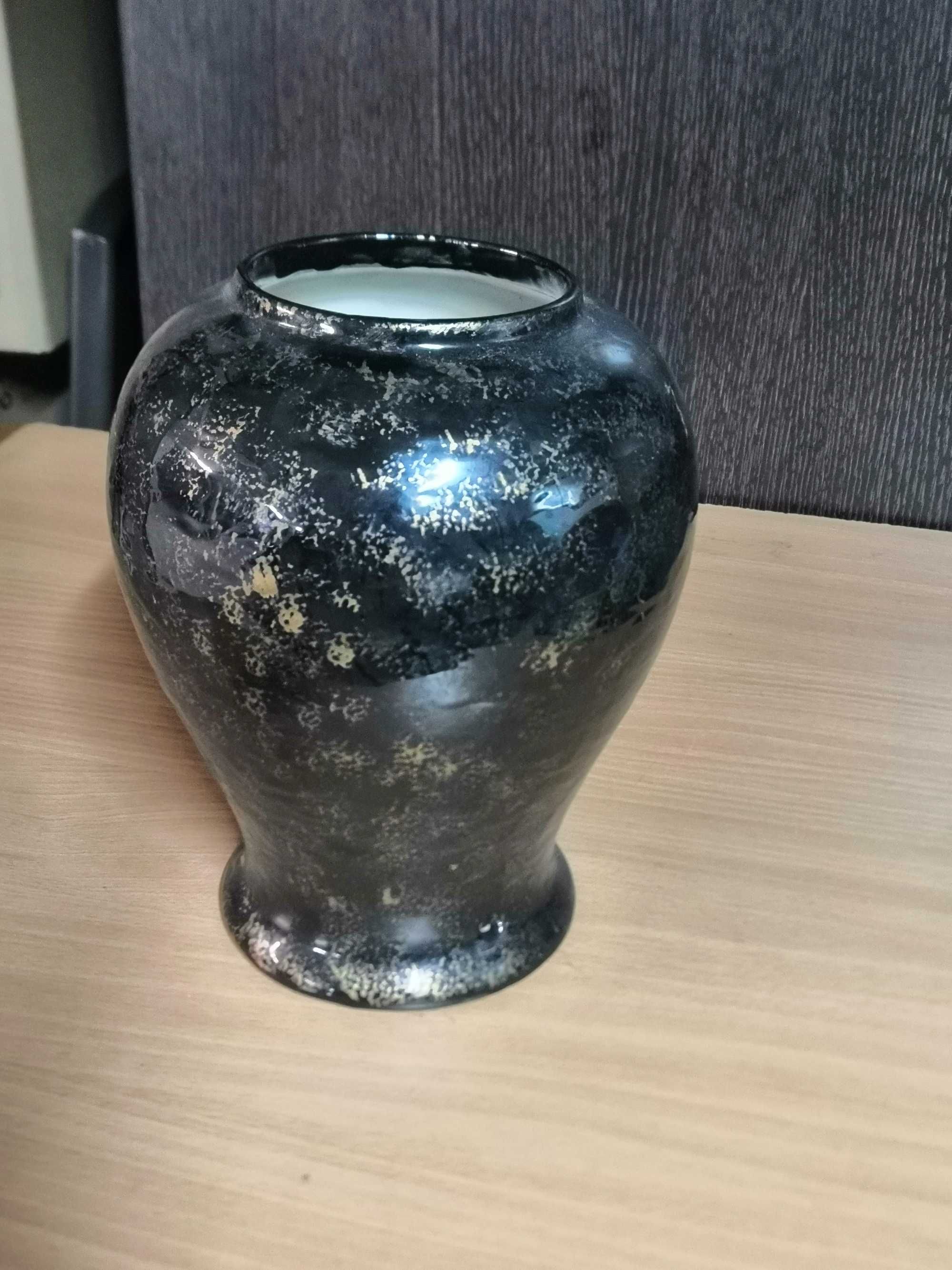 Jarrão e outras peças