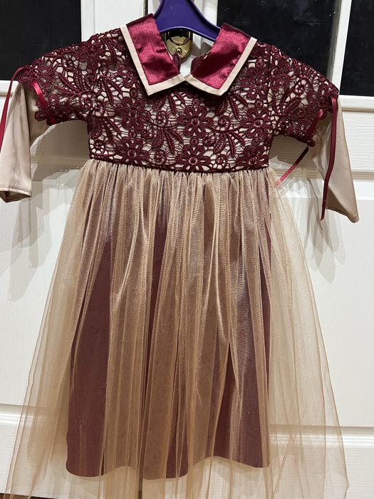 Одинаковые платья для мамы и дочки