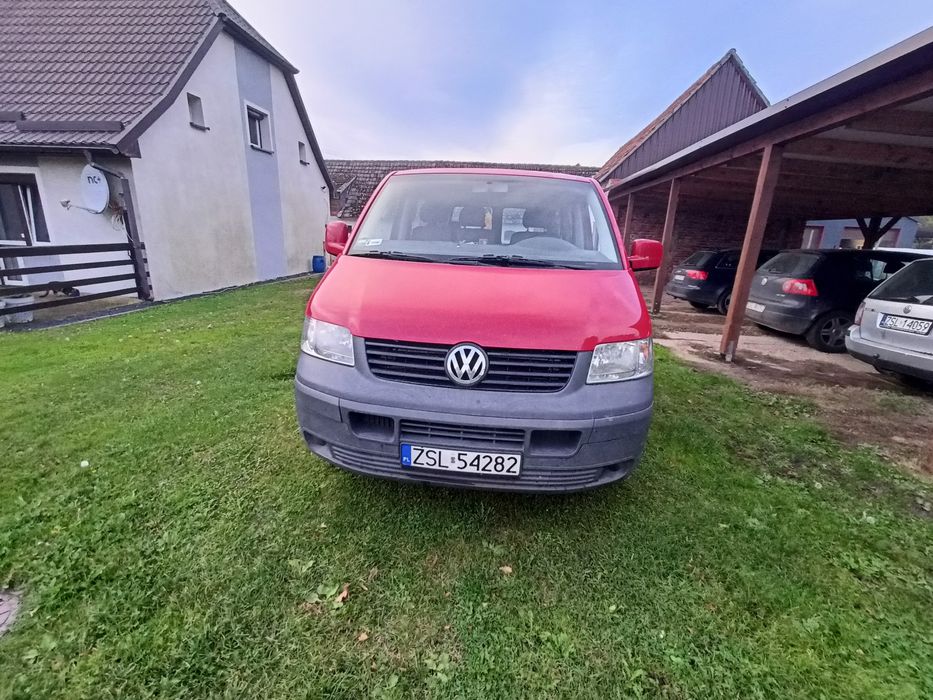 VW T5 2,5tdi 174 km .