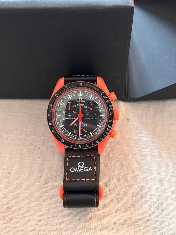 Mission on Earth LAVA Watch - Bioceramic DurableS watch x Omega