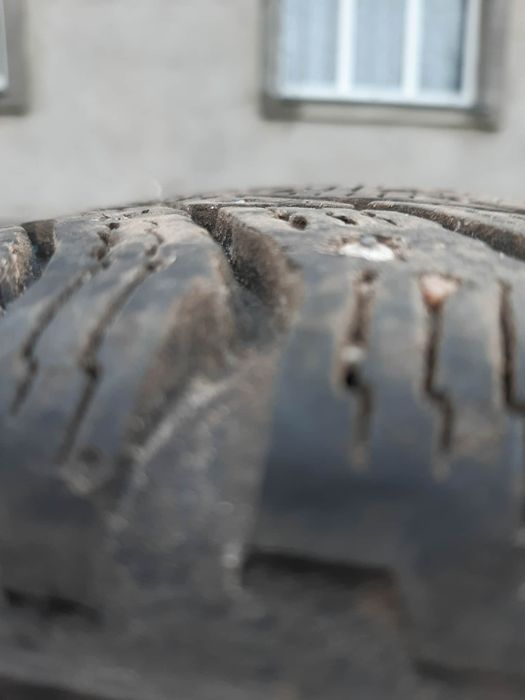 Шини 205/60 R16 Nokian комплект