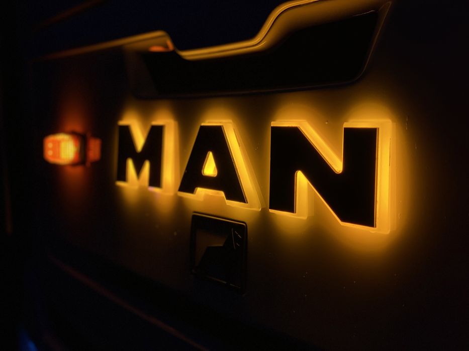 Logo LED Podświetlane na maskę MAN SCANIA DAF 24V