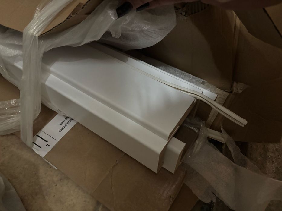 Ościeżnica regulowana lewa biała 80