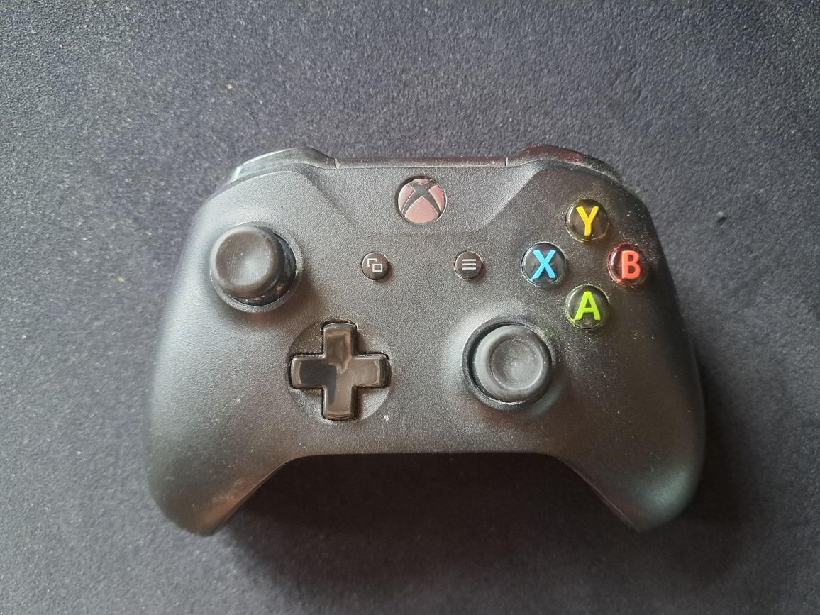 Pad xbox one uszkodzony